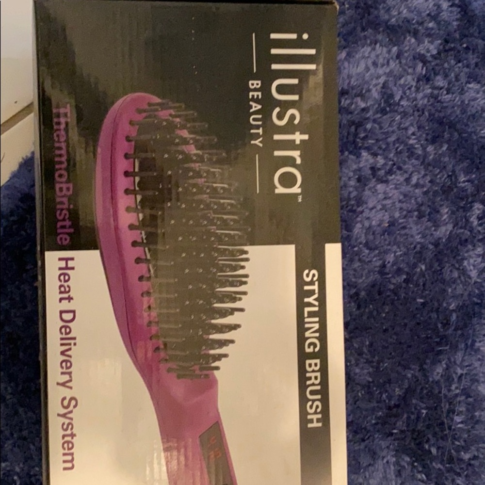 Illustra Styling Brush